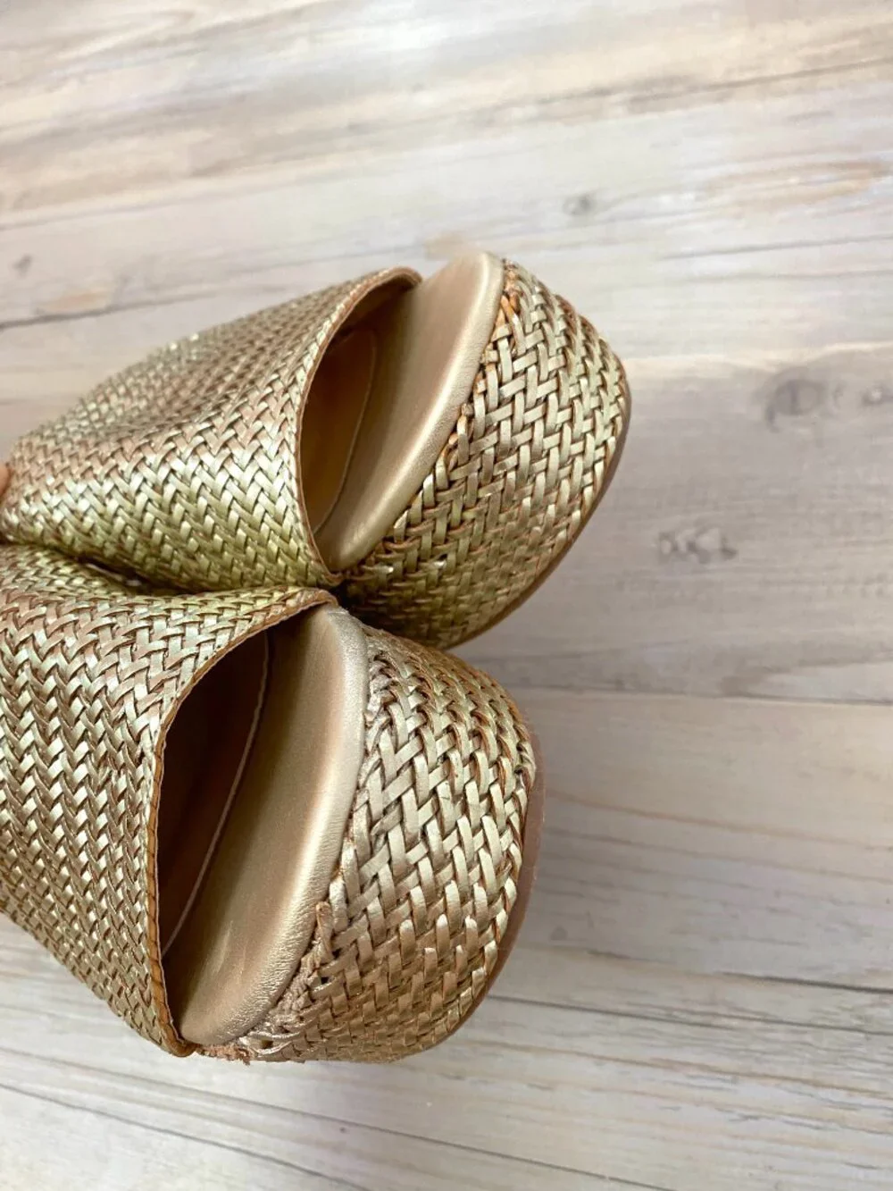 Beach by Matisse Metallic Gold Woven Platform Slide Sandals - Size 9